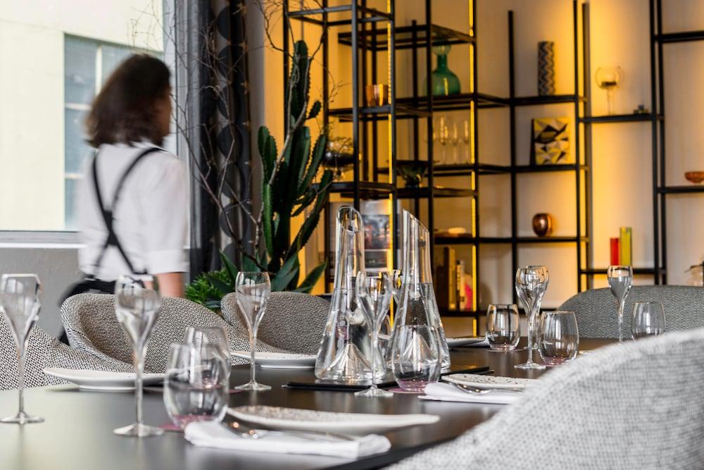 Adelphi Hotel Melbourne Exterior foto Restaurant 7132