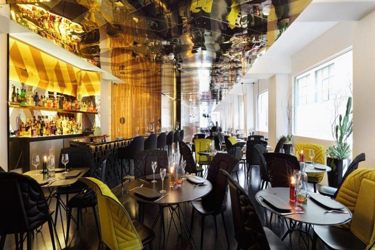Adelphi Hotel Melbourne Exterior foto Restaurant 1728