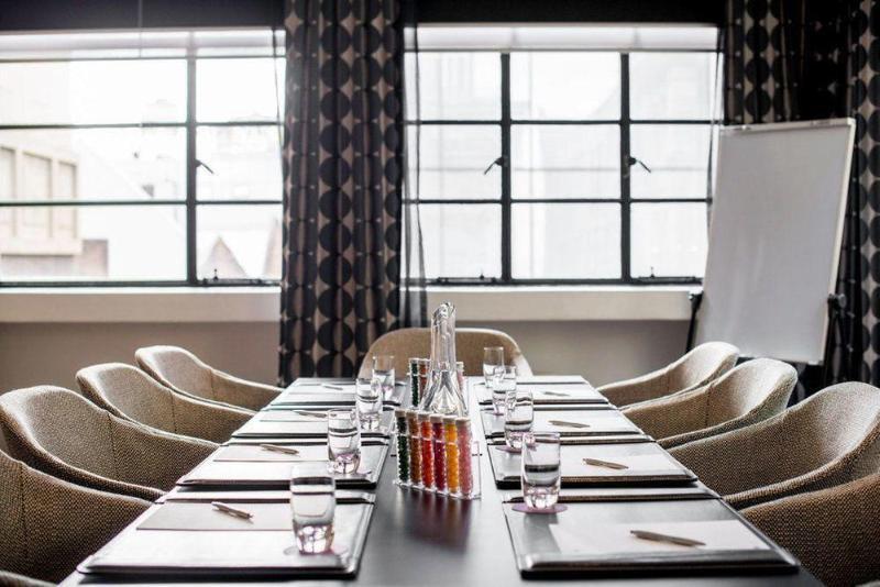 Adelphi Hotel Melbourne Exterior foto The boardroom at the hotel